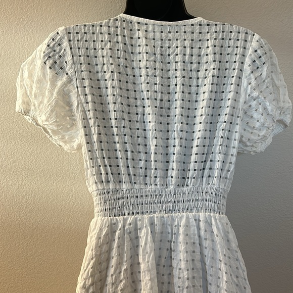 Princess Polly Attal White Deep V Puff Sleeve Button Front Midi Dress - Picture 10 of 13